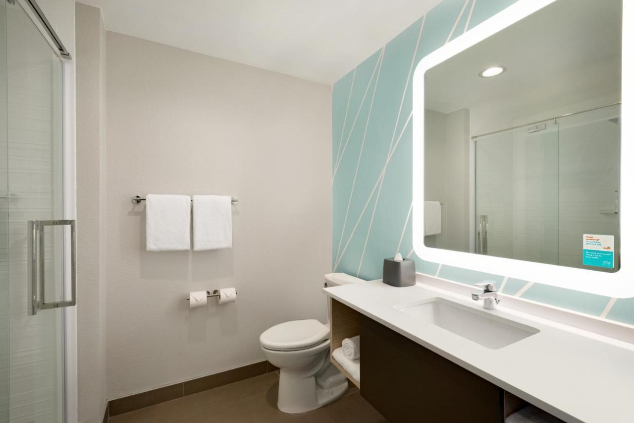 Avid Hotels Milwaukee West - Waukesha By Ihg Pewaukee المظهر الخارجي الصورة