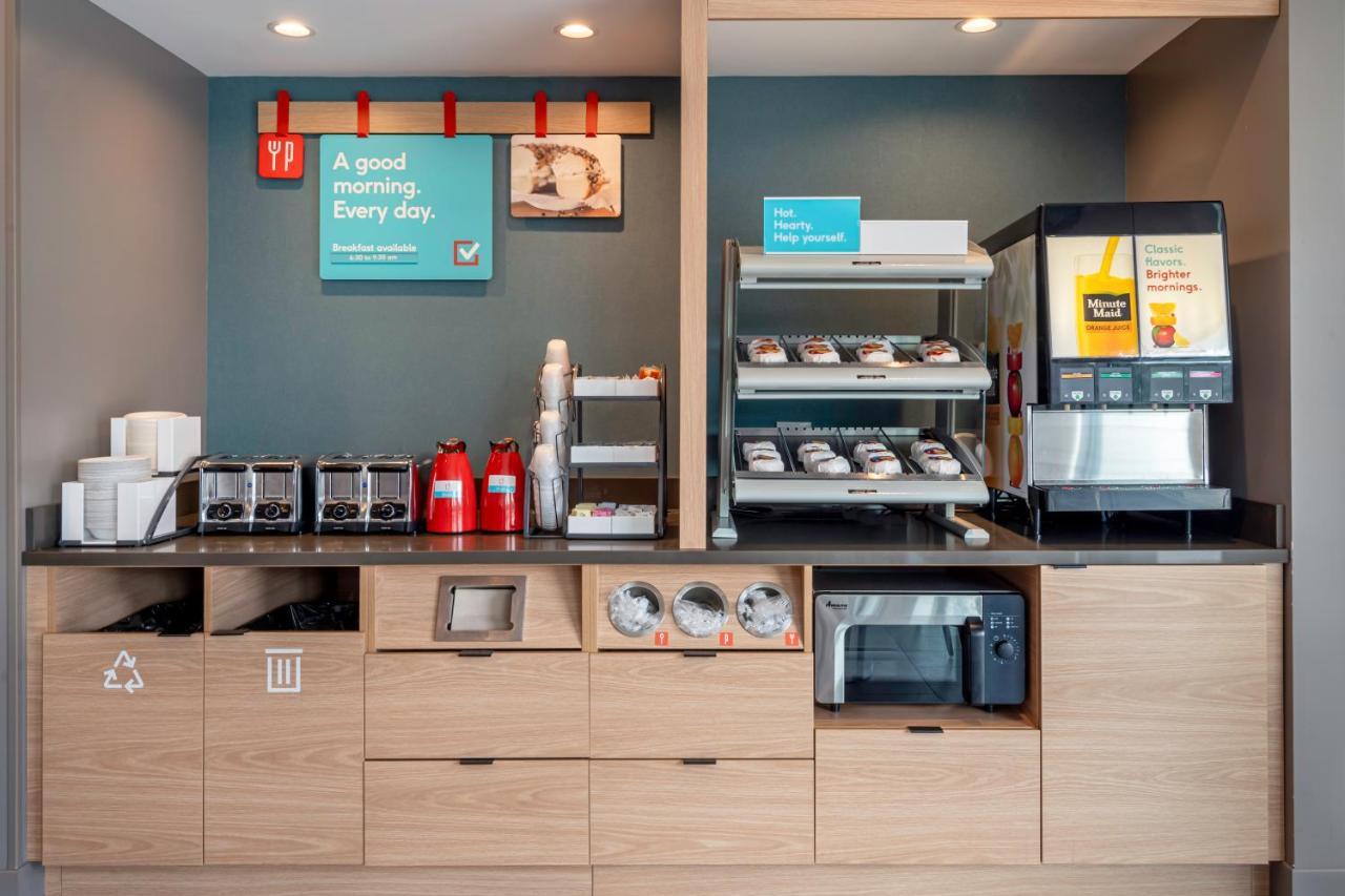 Avid Hotels Milwaukee West - Waukesha By Ihg Pewaukee المظهر الخارجي الصورة