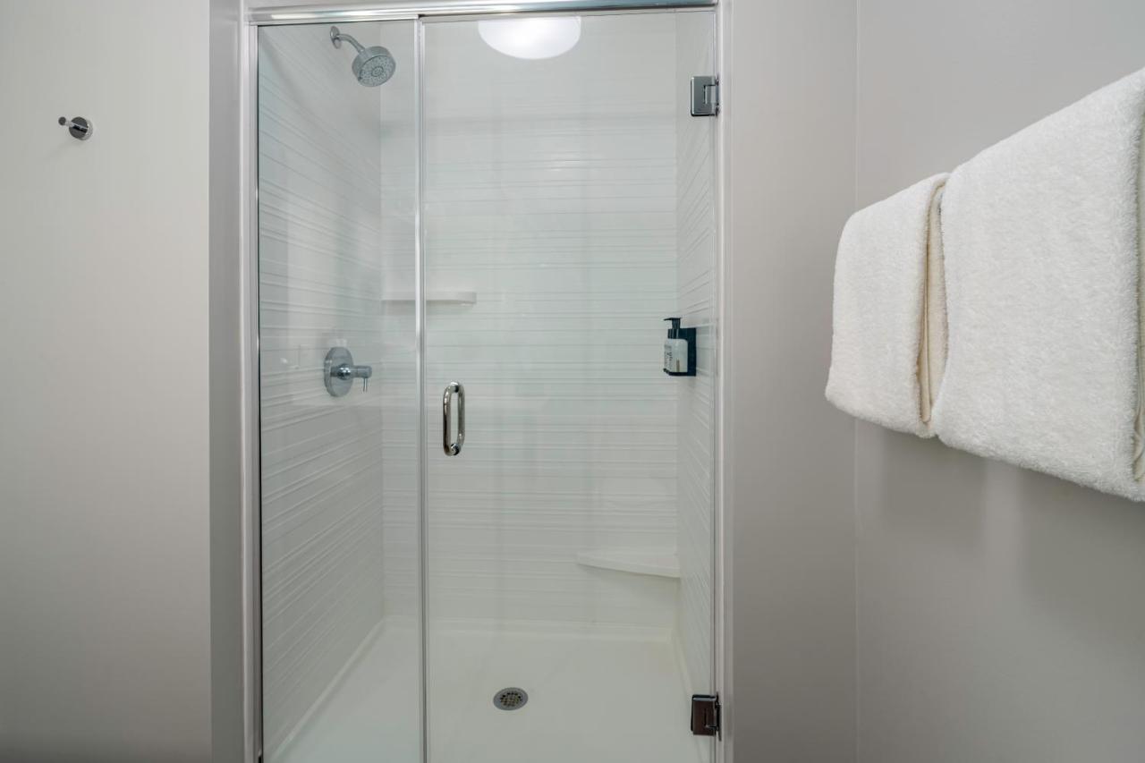 Avid Hotels Milwaukee West - Waukesha By Ihg Pewaukee المظهر الخارجي الصورة